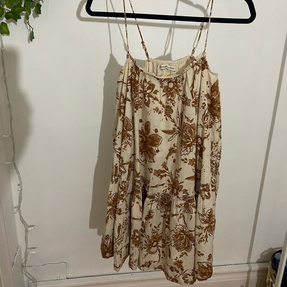 Abercrombie & Fitch Cream and Brown Floral Dress